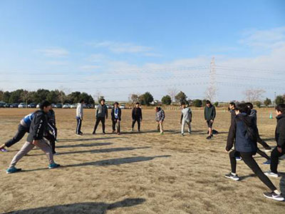 ラジオ体操でスタート準備